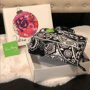 Vera Bradley hanging organizer